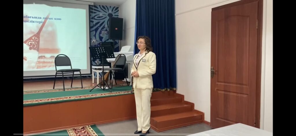 ДӘСТҮРЛІ ӘН САБАҒЫНДА ДАУЫС ҚОЮ ЕРЕКШЕЛІКТЕРІ