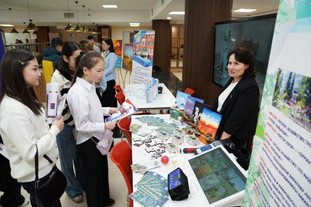 Қазақстан мектептерінде кәсіби бағдар берушілер саны 8 мыңға жетеді