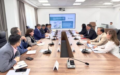 Қазақстанда жоғары білімді дамыту: Министр Саясат Нұрбек пен Cintana Education компаниясының кездесуі